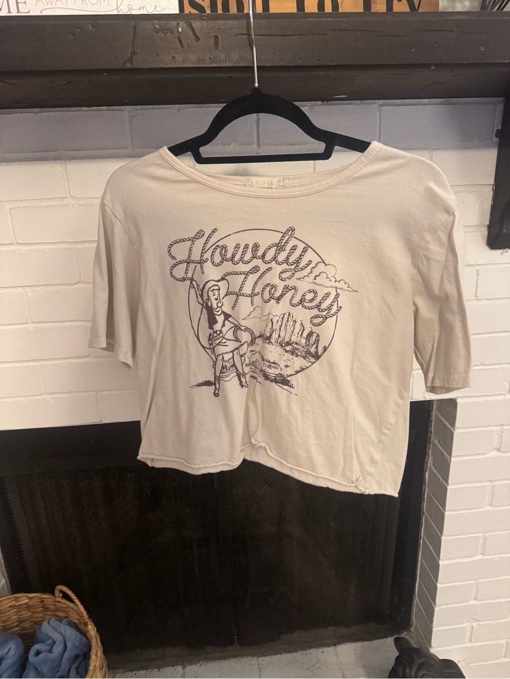 Altar'd State Cream 'Howdy Honey' Cropped Graphic Tee